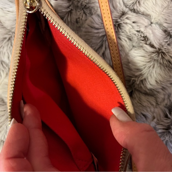 DOONEY & BOURKE, INC. LARGE WRISTLET WITH REMOVABLE STRAP - Picture 13 of 15